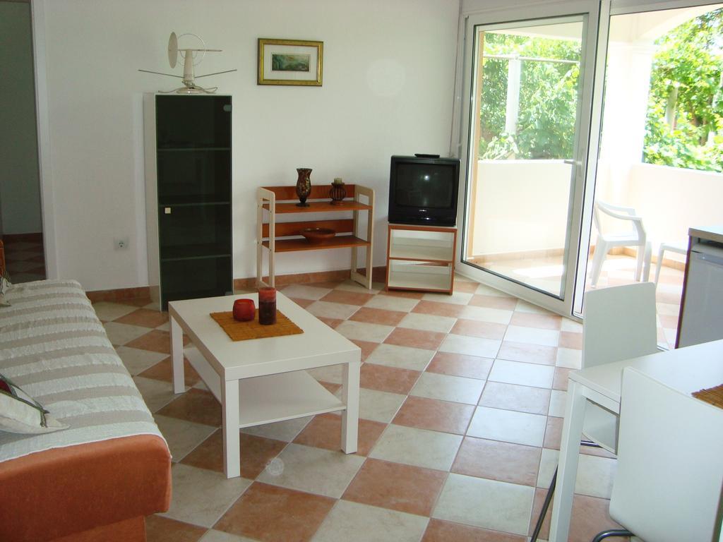 Apartments Rolovina Тиват Стая снимка