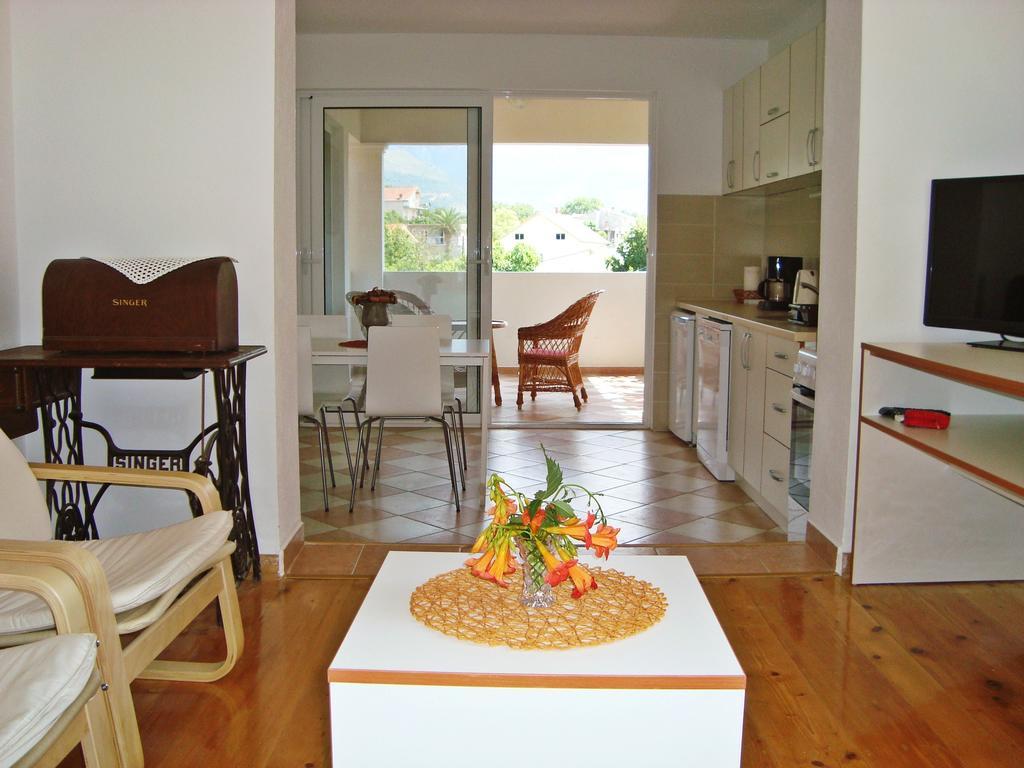 Apartments Rolovina Тиват Стая снимка