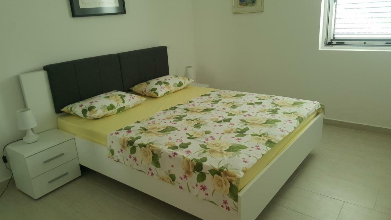 Apartments Rolovina Тиват Екстериор снимка